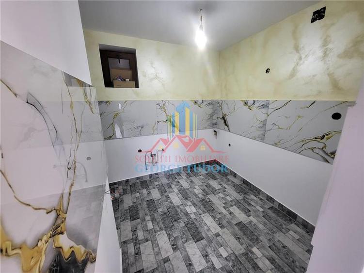Casă individuală cu 3 camere cu Canalizare în Central
