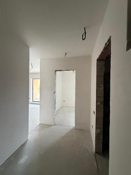 Apartament cu 2 camere decomandat în Faleza Nord