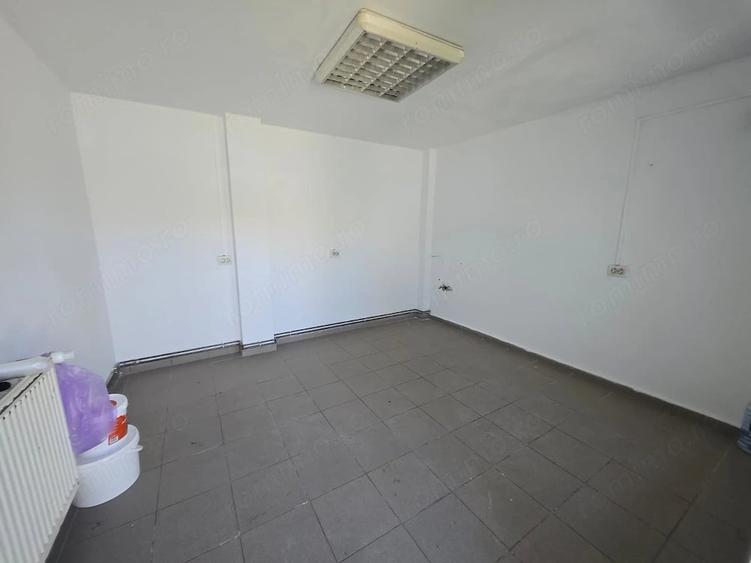 Casă cu 7 camere cu Teren 600 Mp în Șagului