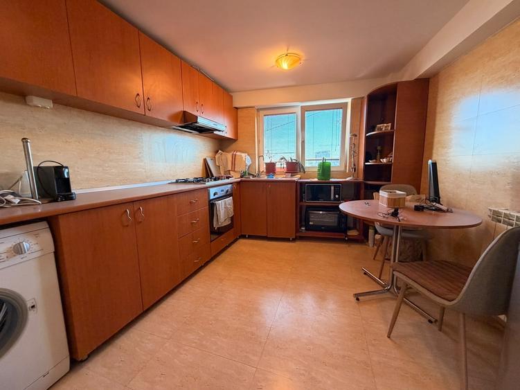 Apartament cu 2 camere semidecomandat, mobilat în Octavian Goga