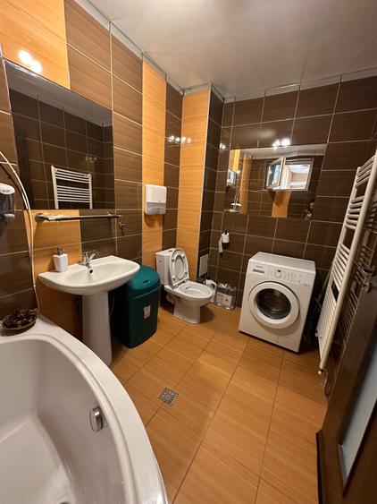 Spațiu comercial, de 63 mp, în Florești