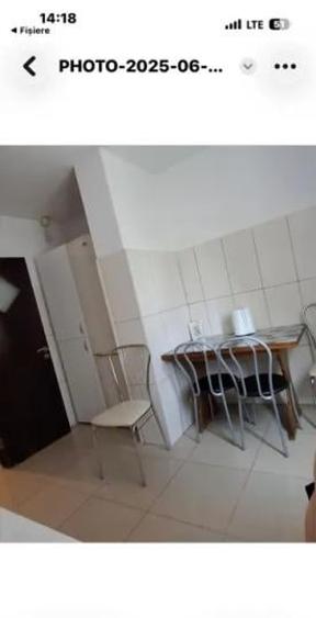 Apartament cu 3 camere semidecomandat, mobilat în Drumul Taberei