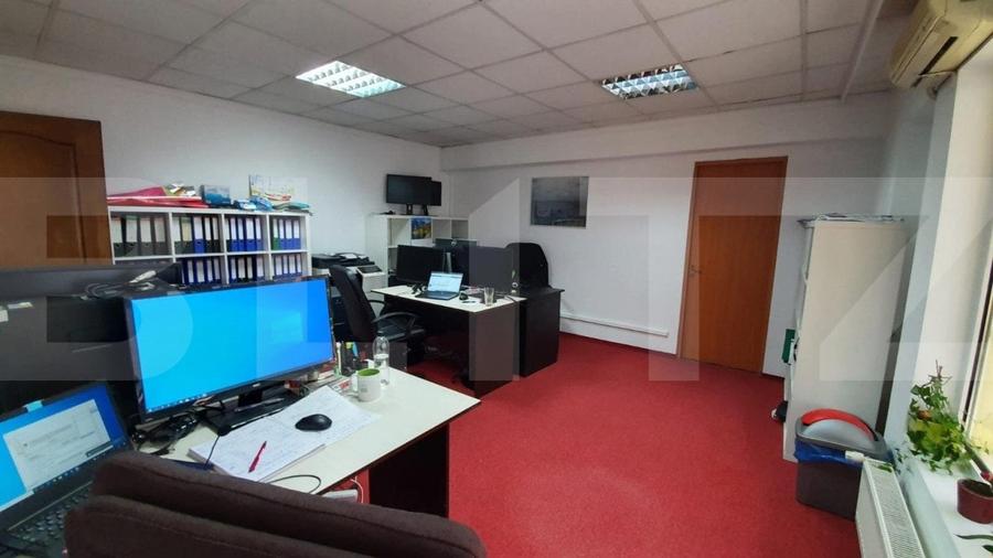 Casă individuală cu 15 camere cu Teren 103 Mp în Central