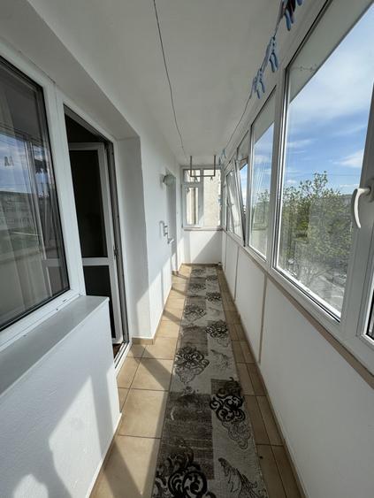 Apartament cu 2 camere decomandat, mobilat în Malu Roșu