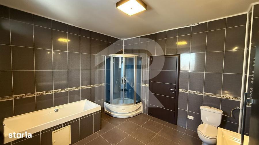Casă cu 7 camere cu Piscina în Ferentari