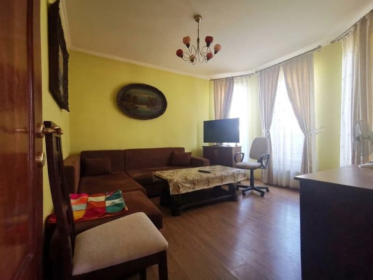 Casă individuală cu 4 camere cu Canalizare în Sud