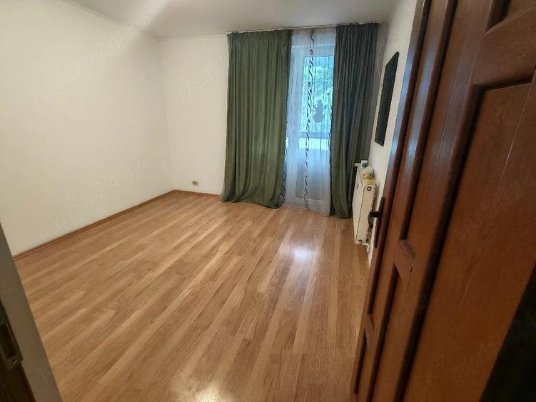 Apartament cu 3 camere semidecomandat în Liviu Rebreanu