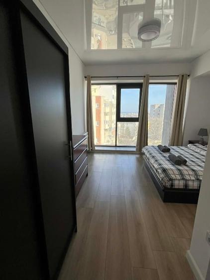 Apartament cu 2 camere decomandat, mobilat în Far