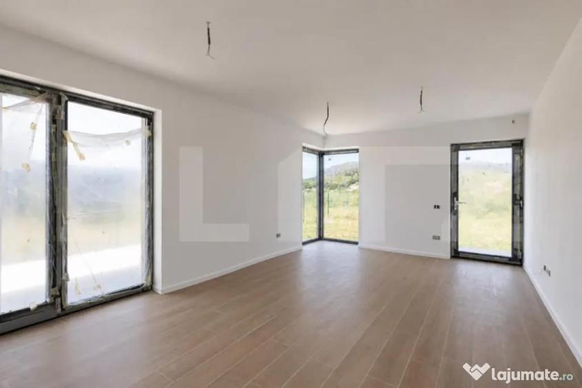 Casă cu 4 camere cu Teren 500 Mp în Sânpetru
