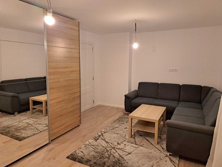 Apartament cu 2 camere decomandat în Florești