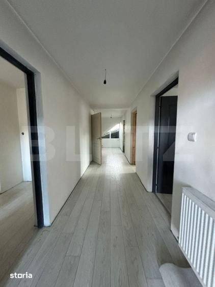 Casă cu 9 camere cu Teren 1000 Mp în Dumitra