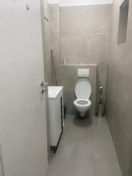 Apartament cu 2 camere decomandat în Torontalului