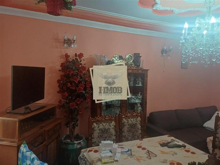 Apartament cu 4 camere decomandat în Vasile Aaron