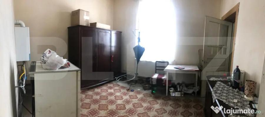 Casă cu 4 camere cu Teren 3920 Mp în Ulmi