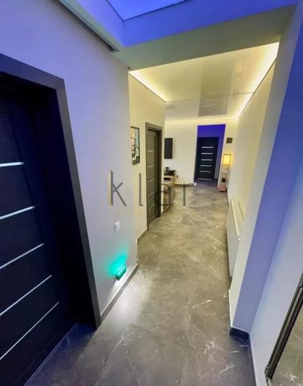 Apartament cu 3 camere semidecomandat, mobilat în Florești