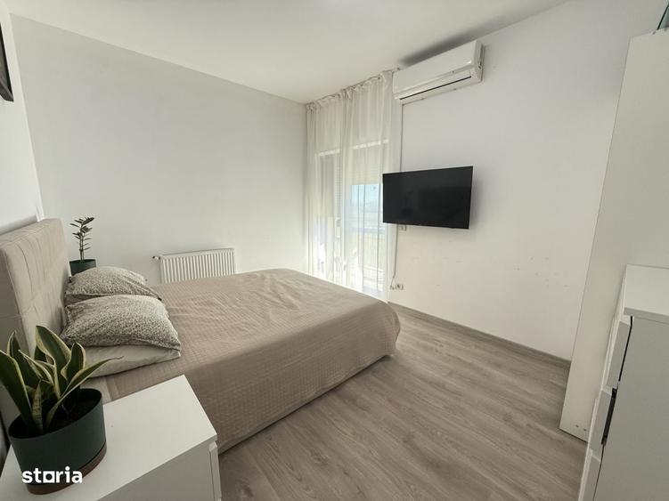 Apartament cu 4 camere decomandat în Central