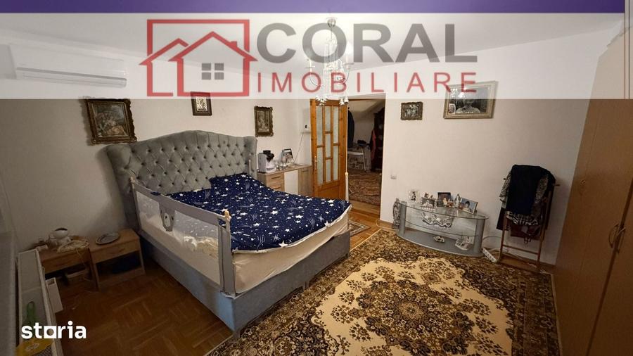 Casă cu 6 camere cu Teren 387 Mp în Decebal