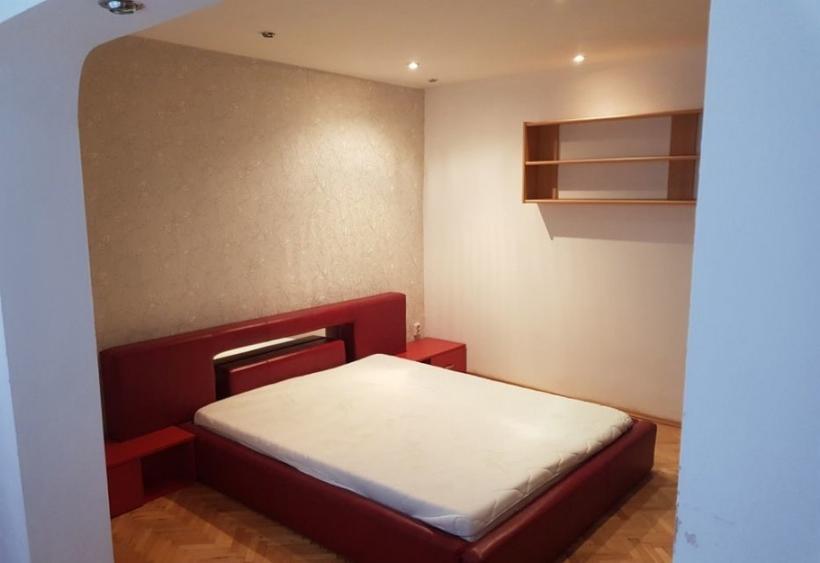 Inchiriez apartament cu 2 camere Piata Muncii - 1