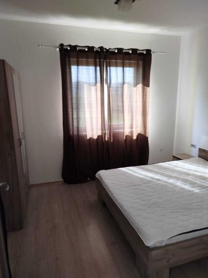 Apartament cu 2 camere semidecomandat în Giroc