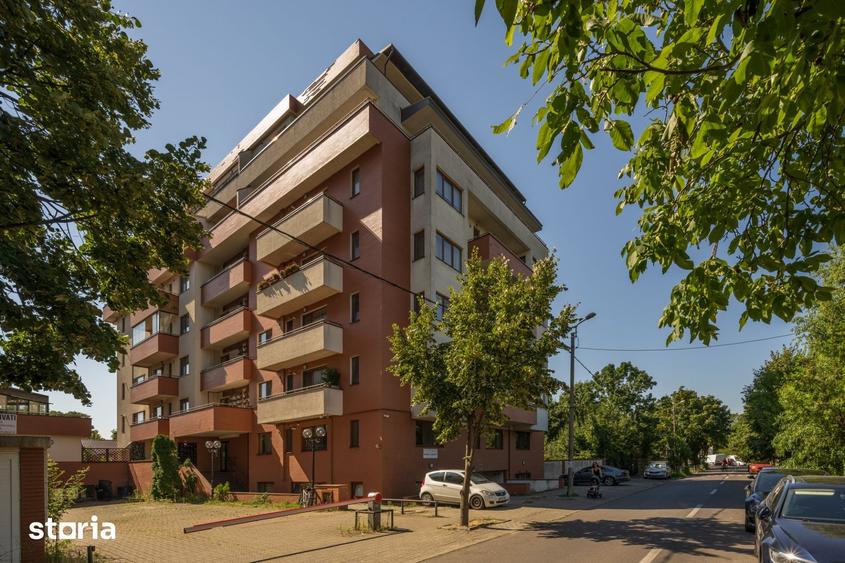 Apartament cu 4 camere în Sisești