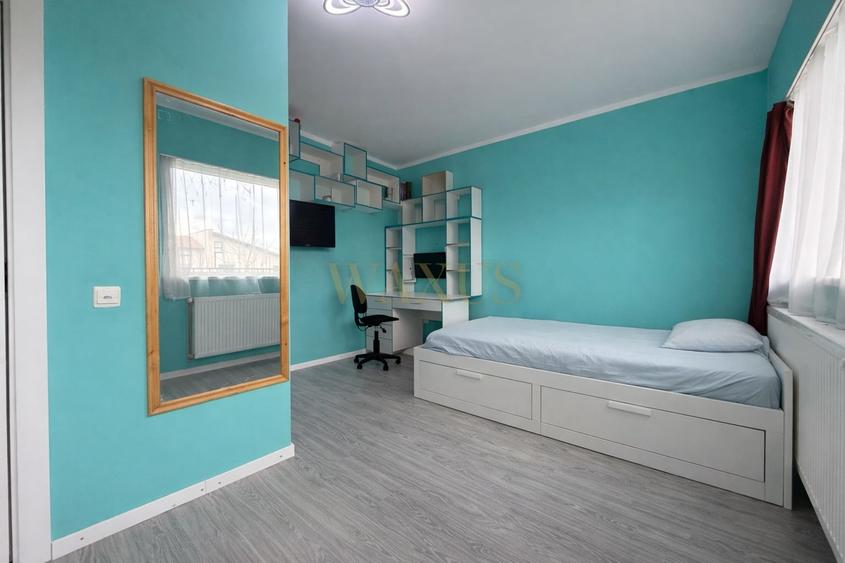 Duplex cu 5 camere cu Canalizare în Florești
