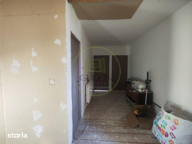 Casă cu 5 camere cu Teren 293 Mp în Central