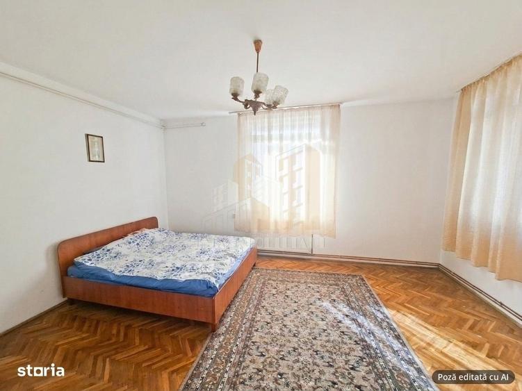 Apartament cu 4 camere decomandat în Irimești