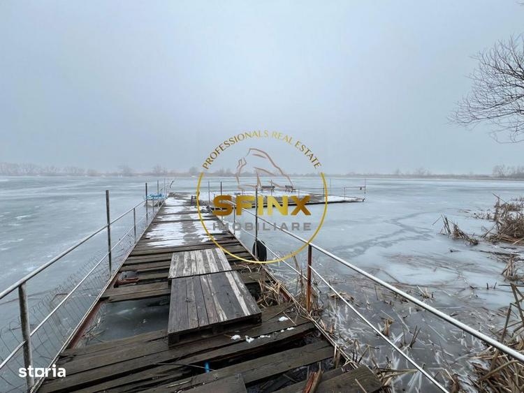 Teren de 126000 mp, în Central