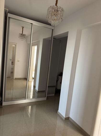 Apartament cu 2 camere decomandat în Dobroești