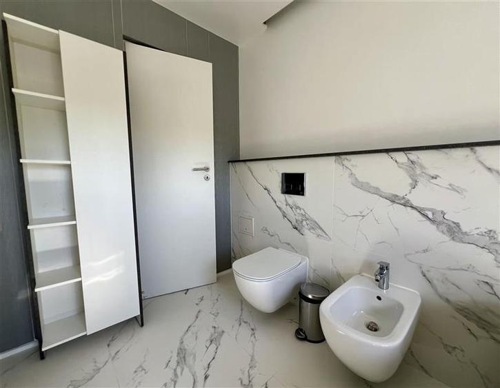 Apartament cu 3 camere decomandat, mobilat în Dorobanți