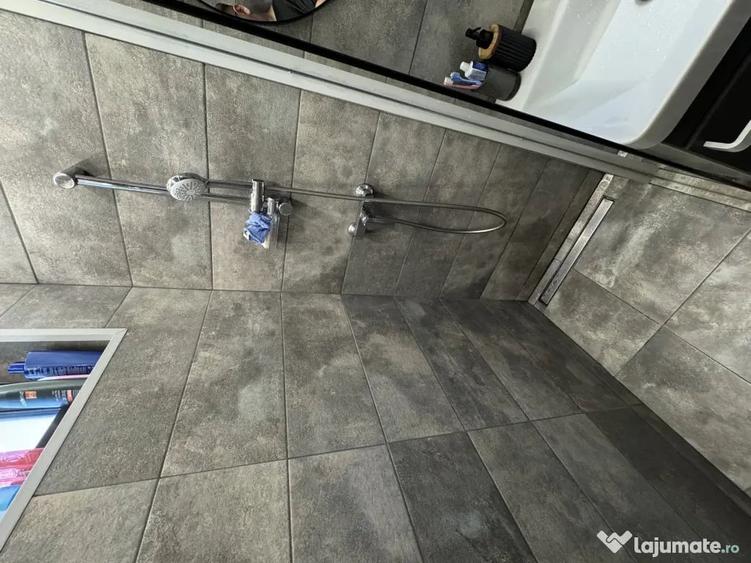 Apartament cu 2 camere semidecomandat în 1 Mai