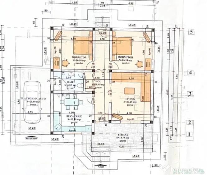 Casă cu 4 camere cu Teren 592 Mp în Central