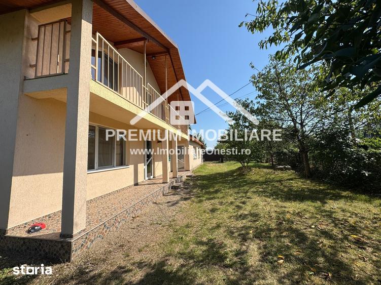 Casă cu Teren 835 Mp în Mănăstirea Cașin