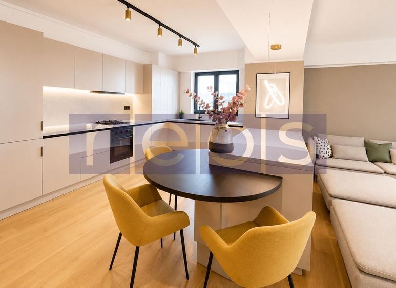 Apartament cu 3 camere decomandat în Pipera