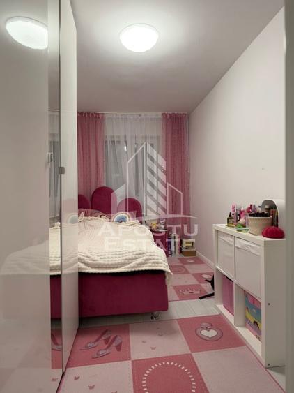 Apartament cu 3 camere semidecomandat, mobilat în Șagului
