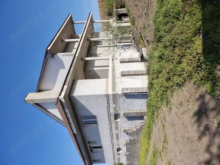 Casă cu 5 camere cu Teren 1200 Mp în Șeulia de Mureș