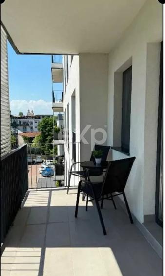 Apartament cu 2 camere decomandat, mobilat în Central