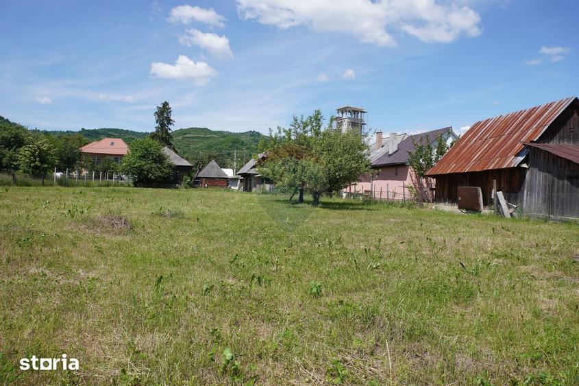 Casă cu 3 camere cu Teren 1922 Mp în Săliște