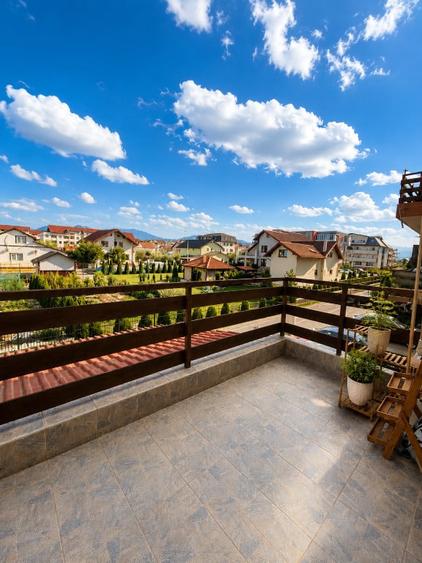 Apartament cu 3 camere decomandat în Sânpetru