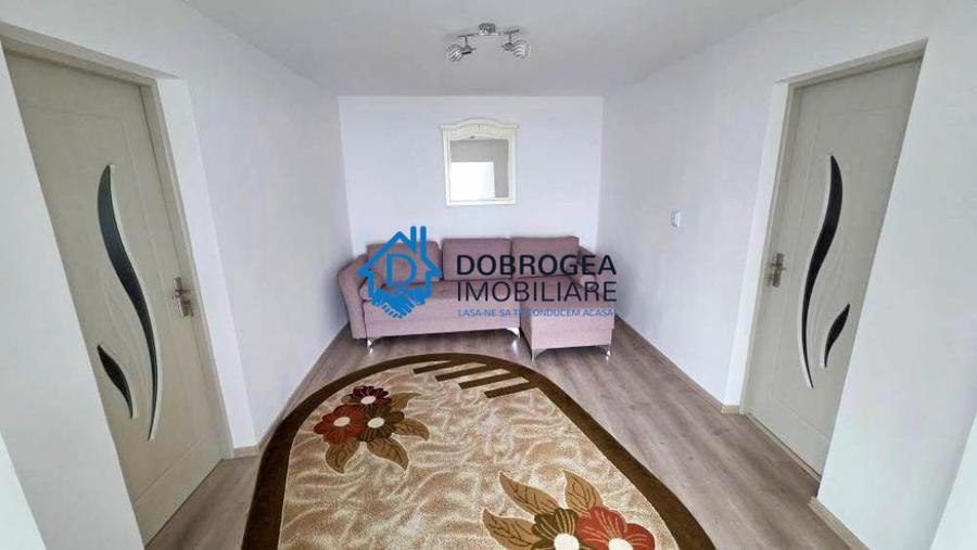 Casă cu 3 camere cu Teren 2000 Mp în Păcii