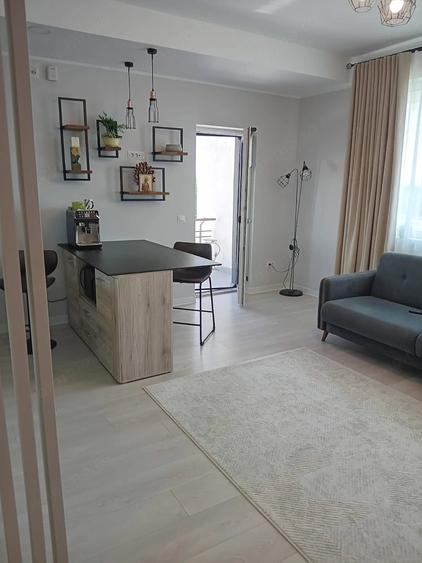 Apartament cu 2 camere semidecomandat în Costi