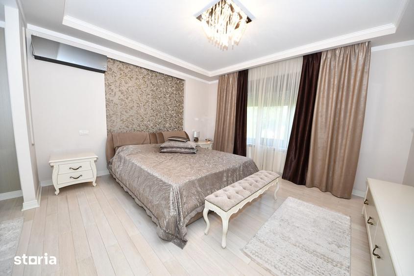 Casă cu 6 camere cu Teren 1470 Mp în Central