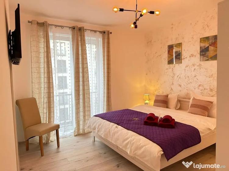 Apartament cu 3 camere decomandat în Lazaret