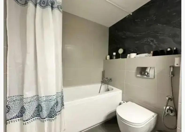 Apartament cu 4 camere decomandat, mobilat în Herăstrău