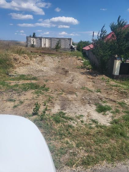 Teren de 22000 mp, în Podu Turcului