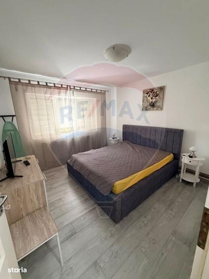 Apartament cu 2 camere decomandat în 1 Mai
