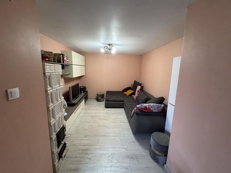Casă cu 4 camere în Central