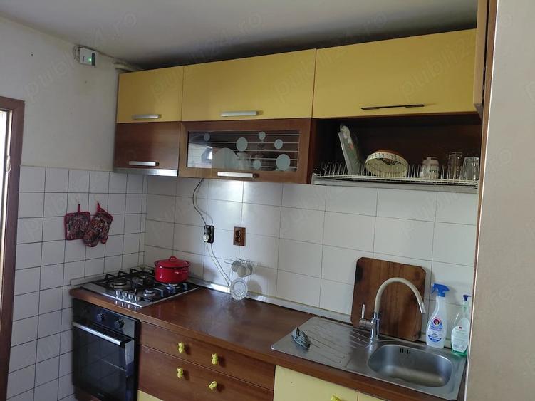 Apartament cu 3 camere decomandat în E3