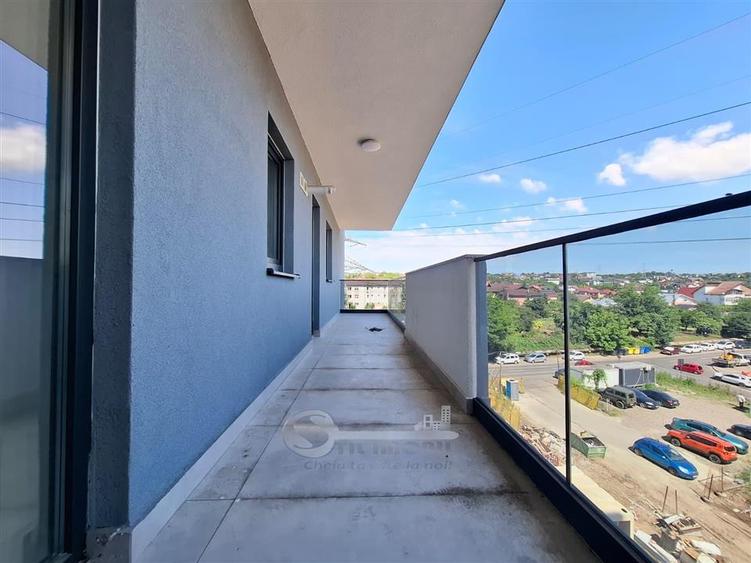 Apartament cu 3 camere semidecomandat în Cug