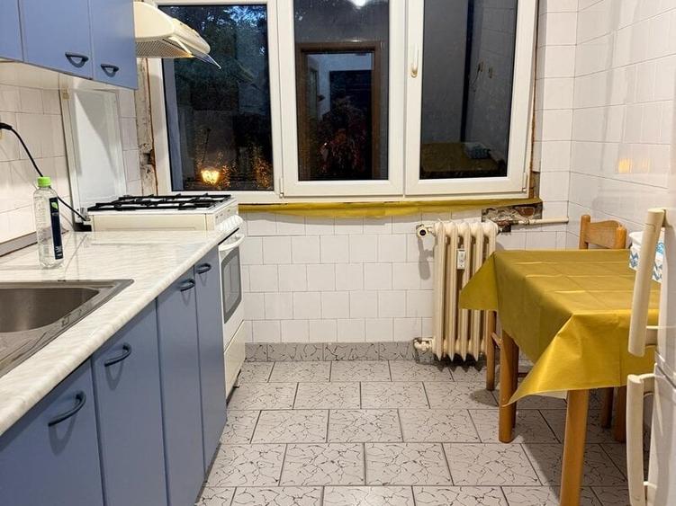 Apartament cu 2 camere semidecomandat în Baba Novac